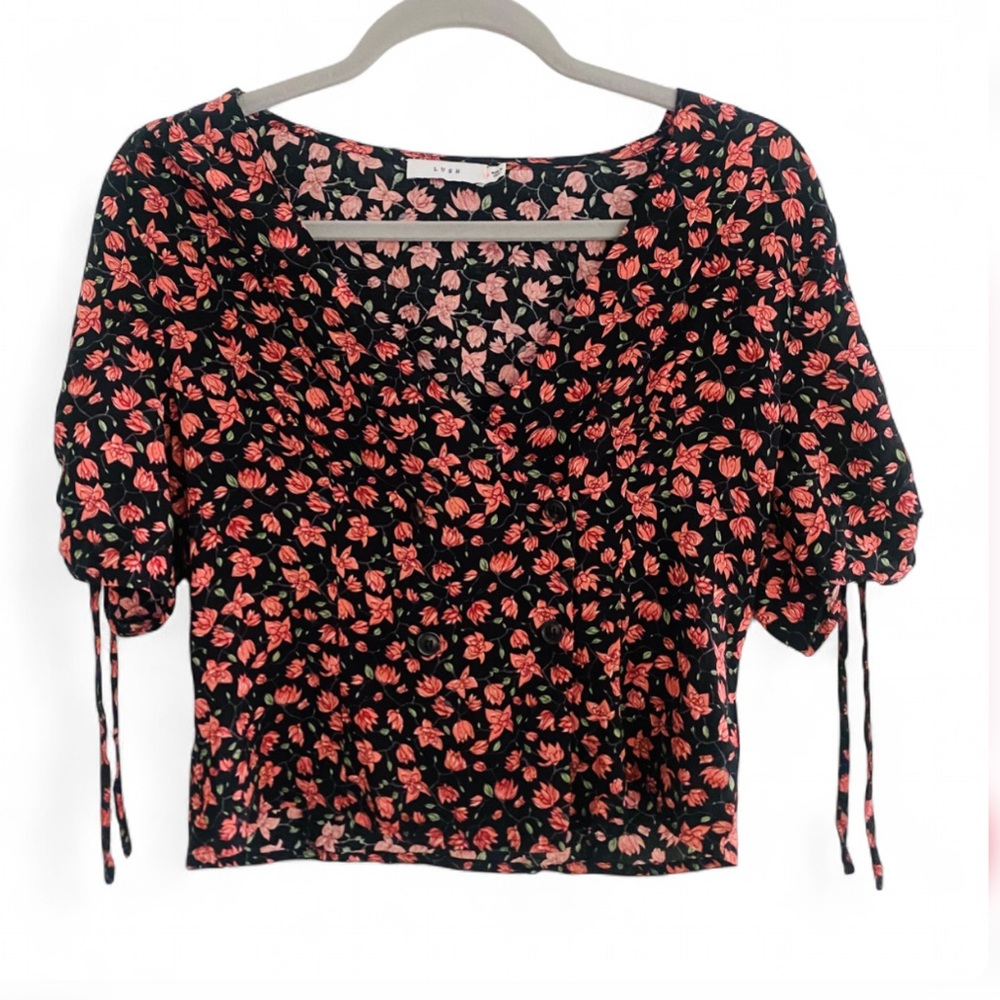 LUSH DITSY FLORAL PINK RED ROSE SHORT SLEEVE V NECK SMOCKED CROP TOP SIZE MEDIUM